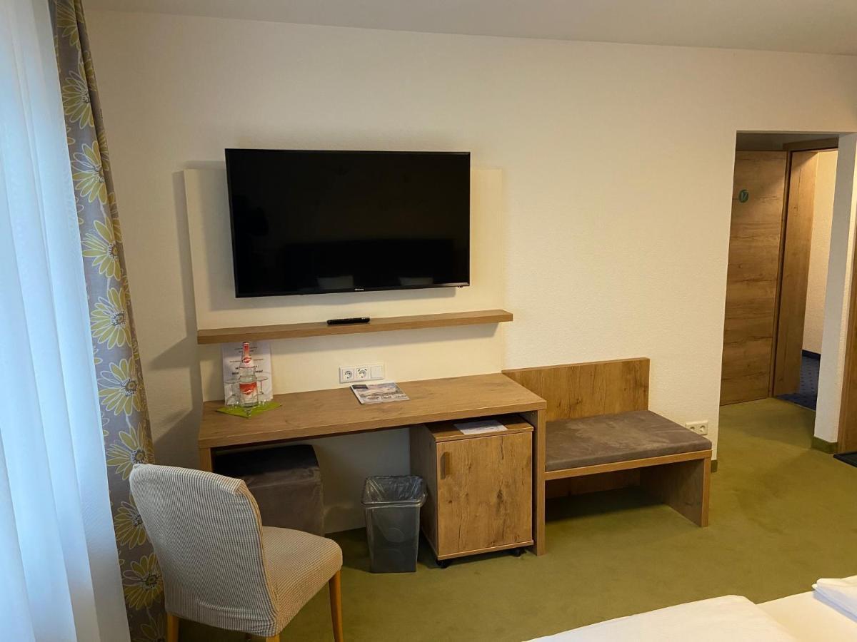 לאופנבורג Gasthaus Hotel Kranz מראה חיצוני תמונה