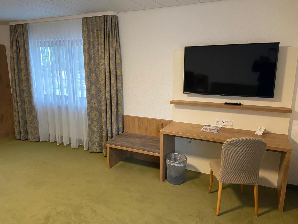לאופנבורג Gasthaus Hotel Kranz מראה חיצוני תמונה